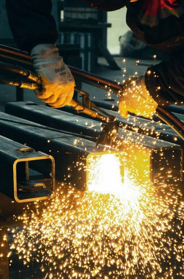 Engineering & fabrication